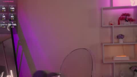 Snapshot of miss_nicoletta chatting on 03-07-25, 02:36 Nicole online show from 03-07-25, 02:36