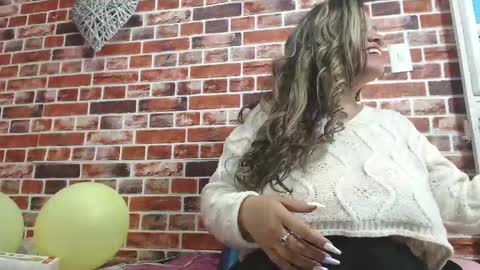 Miss Pecados online show from 05-25-26, 07:20