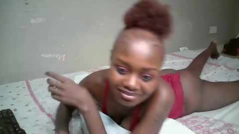 Snapshot of miss_pretty01 chatting on 04-11-26, 07:45 miss_pretty01 online show from 04-11-26, 07:45