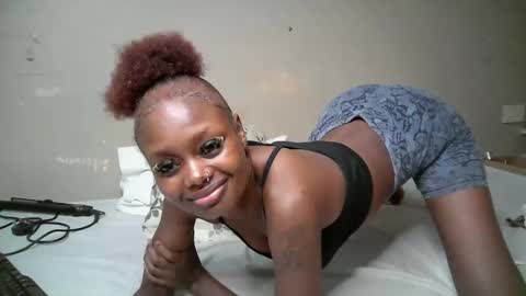 Snapshot of miss_pretty01 chatting on 04-24-26, 12:51 miss_pretty01 online show from 04-24-26, 12:51