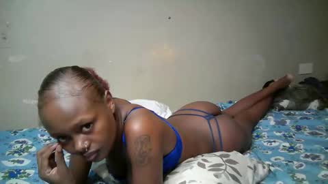 Snapshot of miss_pretty01 chatting on 04-27-26, 08:12 miss_pretty01 online show from 04-27-26, 08:12
