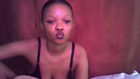 Snapshot of miss_rihanna2 chatting on 10-24-25, 06:54 miss_rihanna2 online show from 10-24-25, 06:54