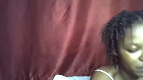 Snapshot of miss_rihanna2 chatting on 11-28-25, 10:40 miss_rihanna2 online show from 11-28-25, 10:40