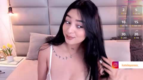 onlyfanskataleyaross online show from 10-15-25, 12:44