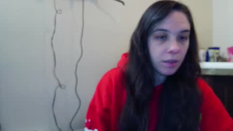 Snapshot of miss_sunshine01 chatting on 12-18-25, 02:56 Bella online show from 12-18-25, 02:56