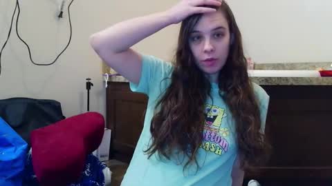 Snapshot of miss_sunshine01 chatting on 02-18-26, 03:52 Bella online show from 02-18-26, 03:52