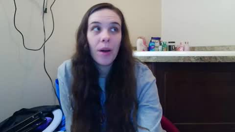 Snapshot of miss_sunshine01 chatting on 03-05-26, 03:41 Bella online show from 03-05-26, 03:41