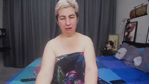 Snapshot of miss_tasha_kom chatting on 12-04-24, 02:26 miss_tasha_kom online show from 12-04-24, 02:26