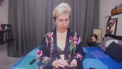 Snapshot of miss_tasha_kom chatting on 12-06-24, 07:32 miss_tasha_kom online show from 12-06-24, 07:32