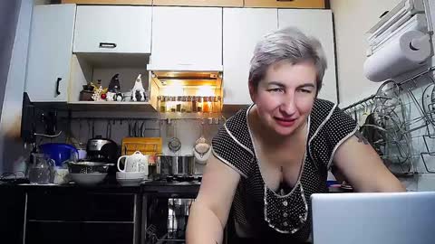 Snapshot of miss_tasha_kom chatting on 12-28-24, 02:43 miss_tasha_kom online show from 12-28-24, 02:43