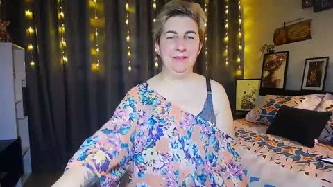 Snapshot of miss_tasha_kom chatting on 01-30-25, 10:08 miss_tasha_kom online show from 01-30-25, 10:08