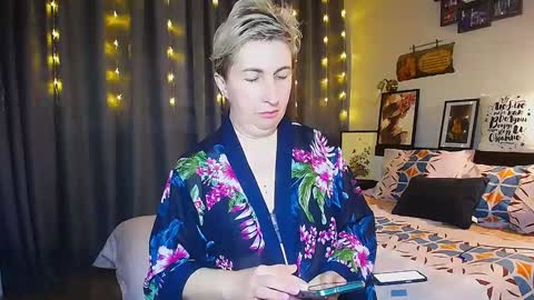 Snapshot of miss_tasha_kom chatting on 01-31-25, 11:24 miss_tasha_kom online show from 01-31-25, 11:24