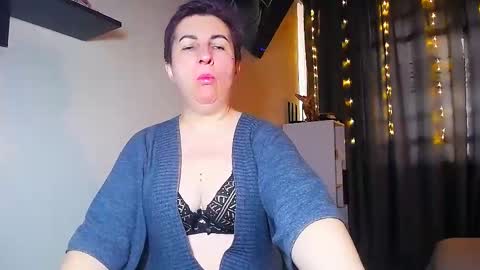 Snapshot of miss_tasha_kom chatting on 02-13-25, 08:06 miss_tasha_kom online show from 02-13-25, 08:06