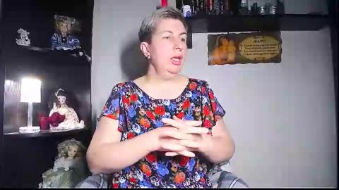 Snapshot of miss_tasha_kom chatting on 10-24-25, 08:55 miss_tasha_kom online show from 10-24-25, 08:55