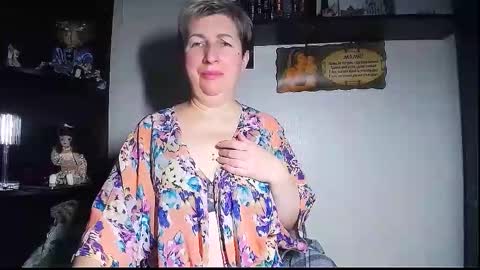 Snapshot of miss_tasha_kom chatting on 10-31-25, 08:48 miss_tasha_kom online show from 10-31-25, 08:48