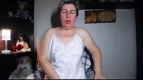 Snapshot of miss_tasha_kom chatting on 11-28-25, 04:20 miss_tasha_kom online show from 11-28-25, 04:20