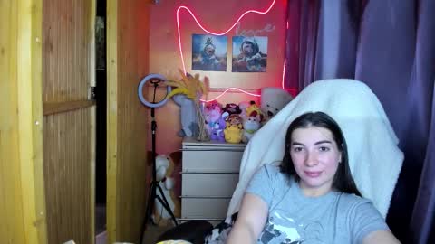 Snapshot of miss_tasy chatting on 11-29-25, 12:19 Melanie January 15th is my birthday there will be an interesting show online show from 11-29-25, 12:19