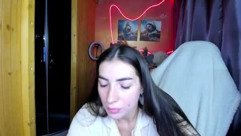 Snapshot of miss_tasy chatting on 04-28-26, 07:13 Melanie January 15th is my birthday there will be an interesting show online show from 04-28-26, 07:13