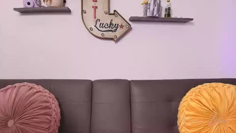 Adara Lpez online show from 10-21-25, 03:18