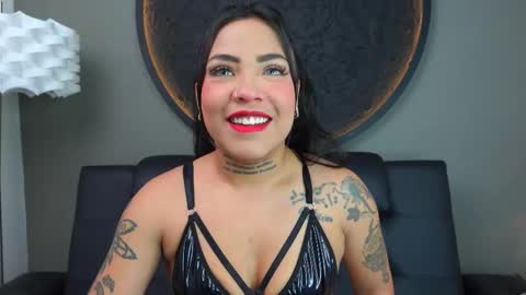 Vaiolette online show from 10-11-25, 11:09