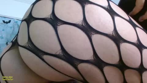 Snapshot of miss_valery2 chatting on 10-25-25, 05:04 hanna online show from 10-25-25, 05:04