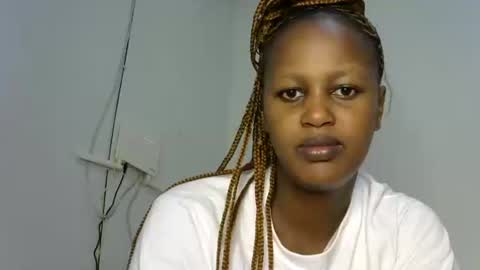 miss_vall online show from 01-31-25, 07:29