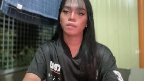 miss_veron_xoxo online show from 04-24-26, 02:08