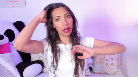 Miss Veronica online show from 03-12-25, 12:26