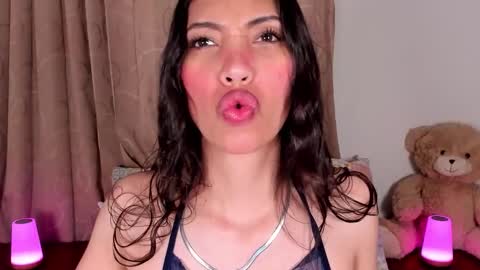 Snapshot of miss_veronica2 chatting on 02-03-26, 01:16 Miss Veronica online show from 02-03-26, 01:16