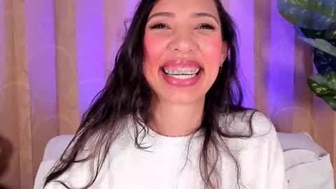 Snapshot of miss_veronica2 chatting on 03-13-26, 01:29 Miss Veronica online show from 03-13-26, 01:29