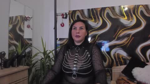 Miss Aida Devine online show from 10-02-25, 07:43