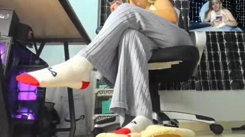 Snapshot of missalmafenix chatting on 06-09-26, 12:28 missalmafenix online show from 06-09-26, 12:28