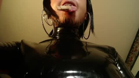 Snapshot of missanarky chatting on 04-08-26, 08:42 Anarkitten online show from 04-08-26, 08:42