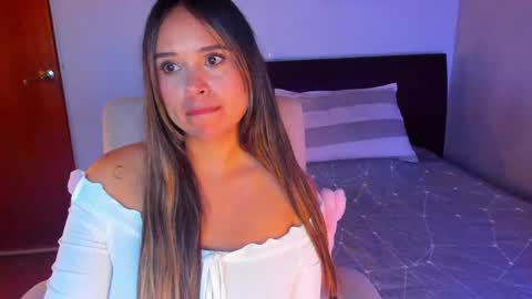 Snapshot of missblackdiamond chatting on 05-23-26, 01:11 valentina andrea online show from 05-23-26, 01:11