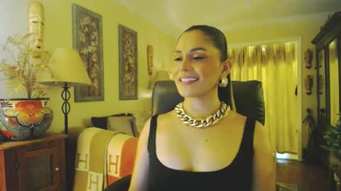 Snapshot of missbrownx chatting on 07-25-26, 07:33 Brownie -P online show from 07-25-26, 07:33