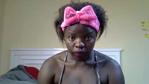 misscandy352_ online show from 03-25-26, 01:00