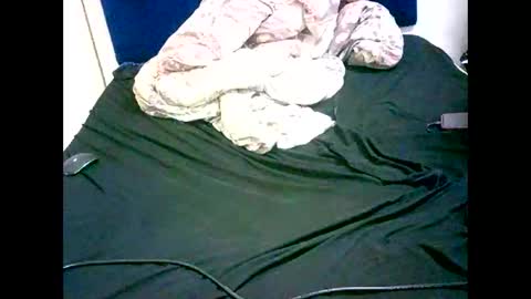 Snapshot of misscuteberry chatting on 03-19-26, 11:03 VAL online show from 03-19-26, 11:03