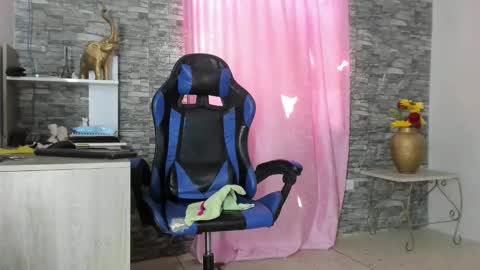 missdeborah20 online show from 11-12-25, 02:39