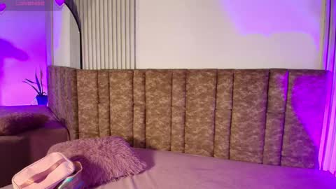 DIONNE online show from 03-11-26, 11:27