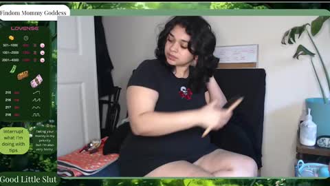 Snapshot of missestephy1997 chatting on 01-14-25, 09:51 Miss Estephy online show from 01-14-25, 09:51