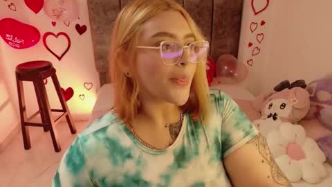 Snapshot of missevans_ chatting on 02-07-26, 03:49 missevans_ online show from 02-07-26, 03:49