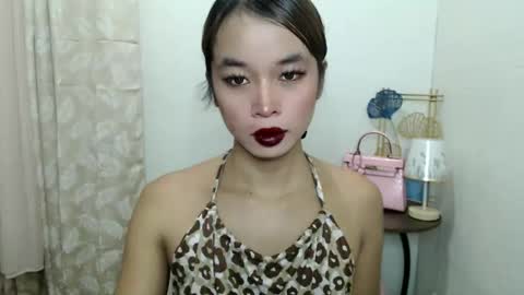 Snapshot of missfantasia chatting on 11-18-25, 05:34 missfantasia online show from 11-18-25, 05:34