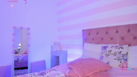 Snapshot of misshiller_gh chatting on 12-24-24, 07:17 Melany Hiller online show from 12-24-24, 07:17