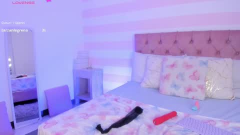 Snapshot of misshiller_gh chatting on 01-25-25, 04:02 Melany Hiller online show from 01-25-25, 04:02