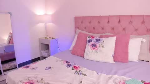 Snapshot of misshiller_gh chatting on 10-08-25, 02:31 Melany Hiller online show from 10-08-25, 02:31