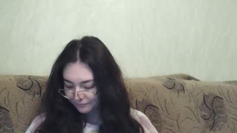 Snapshot of missis_mona chatting on 04-22-26, 08:28 missis mona online show from 04-22-26, 08:28