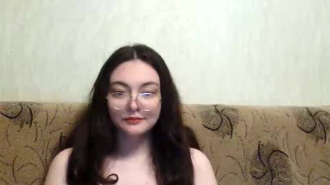 Snapshot of missis_mona chatting on 05-10-26, 11:21 missis mona online show from 05-10-26, 11:21