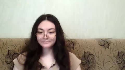 Snapshot of missis_mona chatting on 05-11-26, 02:01 missis mona online show from 05-11-26, 02:01