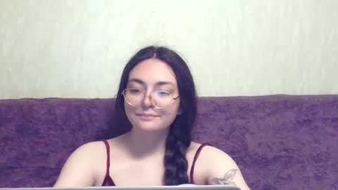 Snapshot of missis_mona chatting on 06-04-26, 11:44 missis mona online show from 06-04-26, 11:44