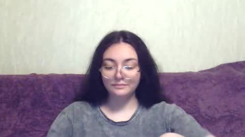 Snapshot of missis_mona chatting on 06-09-26, 03:18 missis mona online show from 06-09-26, 03:18